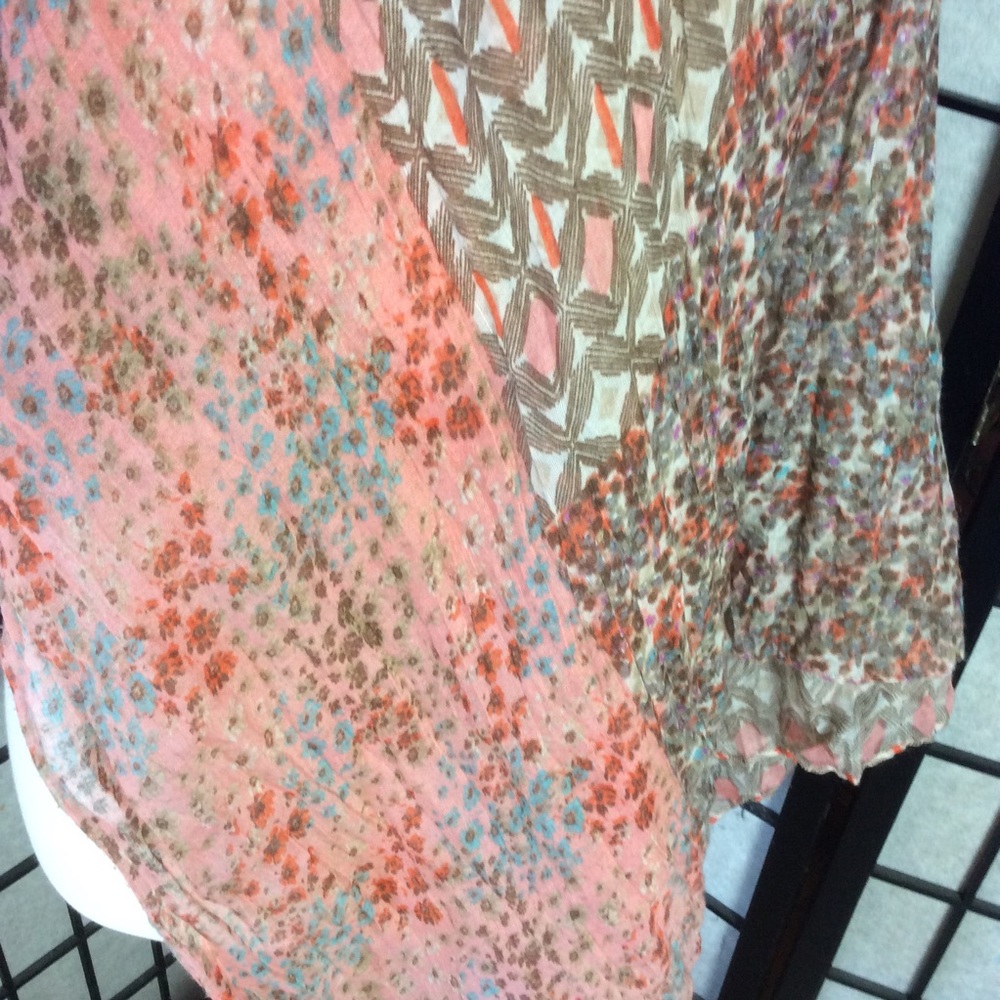 Soft & Pretty Scarf For Spring! - Picture 5 of 5